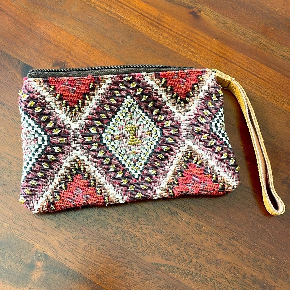 Macchia Di Ruggine Embellished Wristlet Size Small